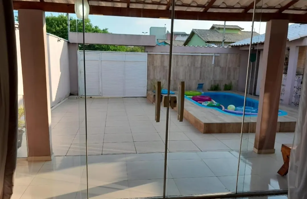 Casa Espetacular Com Piscina-1